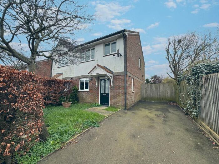 3 Bedroom Semi-Detached House To Rent In Linksfield Road, Westgate-On-Sea, CT8