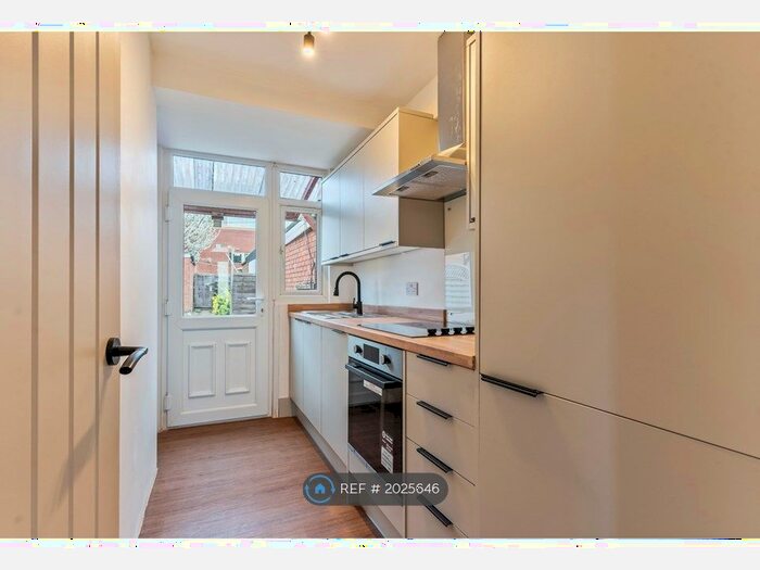 4 Bedroom Terraced House To Rent In Torrington Avenue, Coventry, CV4