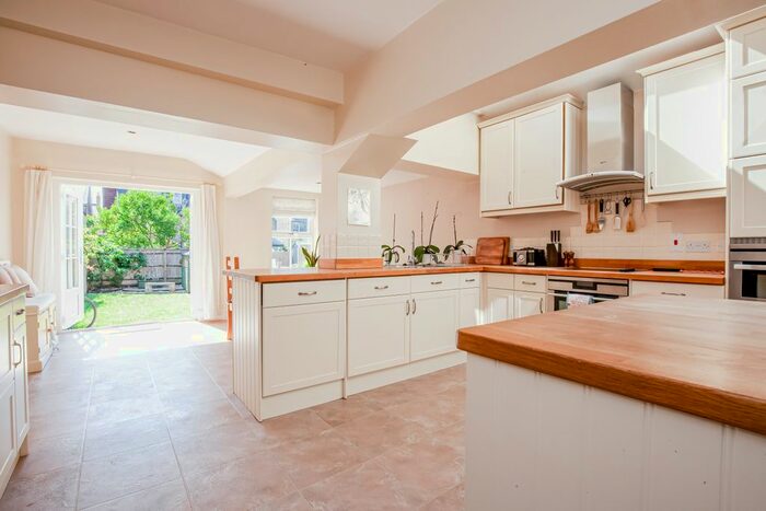 3 Bedroom End Of Terrace House To Rent In Divinity Road, East Oxford, OX4