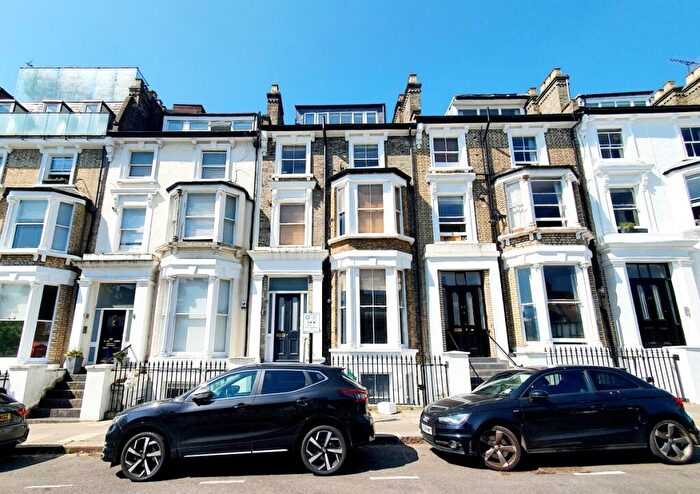 2 Bedroom Flat To Rent In Primrose Gardens, Primrose Hill, NW3