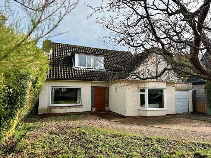 4 Bedroom Detached House For Sale In Brook Avenue North, New Milton, Hampshire, BH25