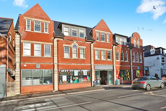 1 Bedroom Flat For Sale In Commercial Road, Poole, Dorset, BH14