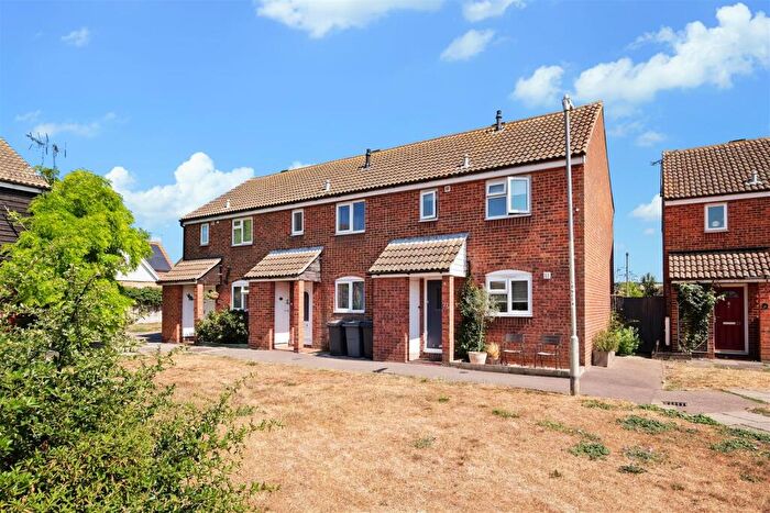 3 Bedroom End Of Terrace House For Sale In Lucerne Court, Seasalter, Whitstable, CT5
