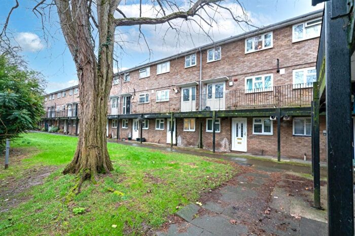 1 Bedroom Flat To Rent In Figtree Hill, Hemel Hempstead, HP2