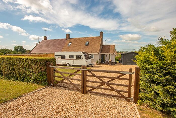 3 Bedroom Chalet For Sale In Kenside, Snettisham, PE31