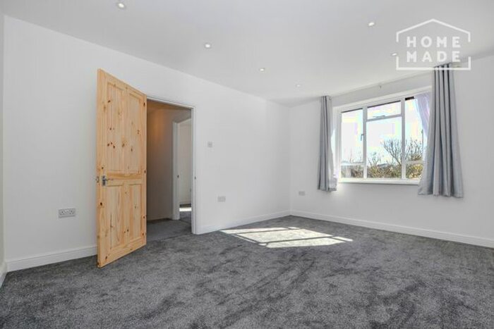3 Bedroom Detached House To Rent In Winslow Way, Feltham, TW13