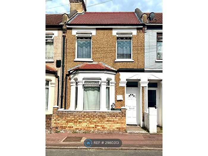 4 Bedroom Terraced House To Rent In St Olaves Road, London, E6