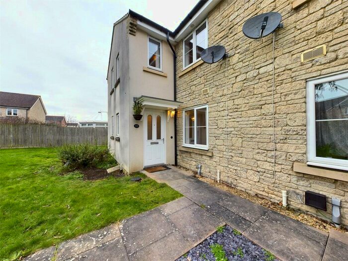 2 Bedroom House To Rent In Watermint Drive, Tuffley, Gloucester, GL4