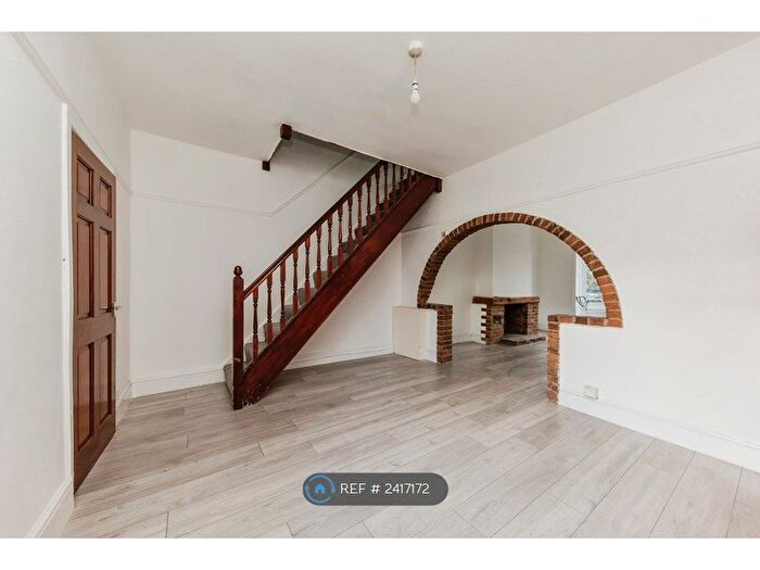 3 Bedroom Terraced House To Rent In Wistaston Road, Crewe, CW2