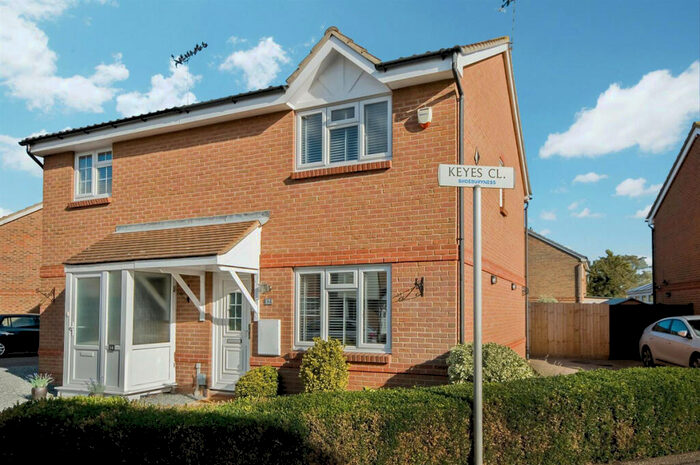 3 Bedroom Semi-Detached House To Rent In Collingwood Way Shoeburyness, Southend-on-sea, SS3