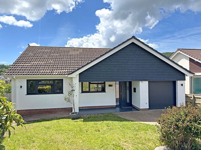 2 Bedroom Detached Bungalow For Sale In Barn Hayes, Sidmouth, EX10