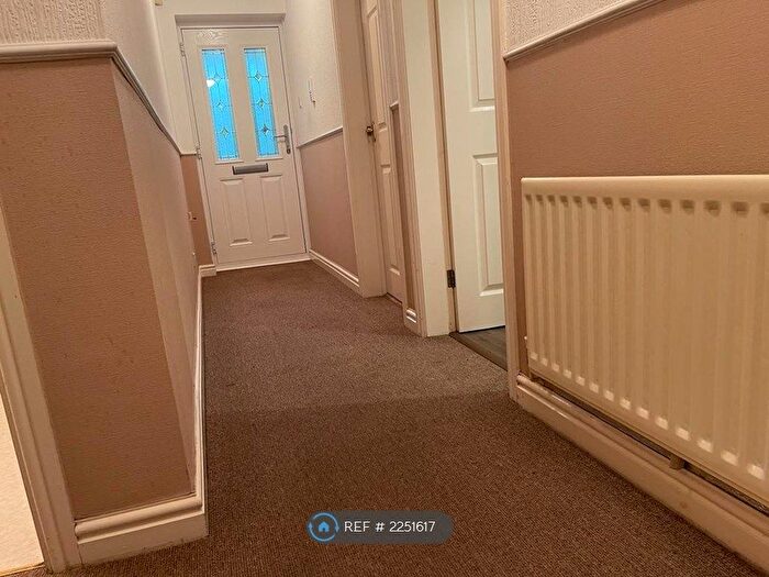 2 Bedroom Flat To Rent In Lambeth Court, Fulwood, Preston, PR2