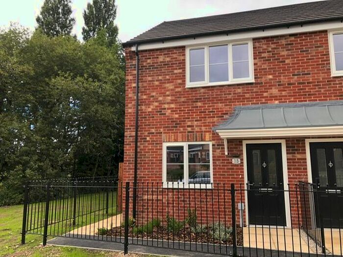2 Bedroom Property To Rent In Clay Lane, Clay Cross, Chesterfield, S45