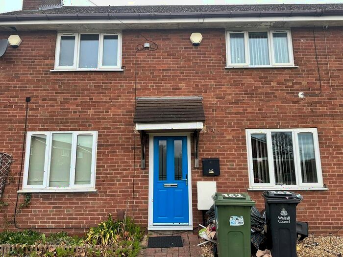2 Bedroom Terraced House To Rent In Lichfield Road, Shelfield, Walsall, WS4