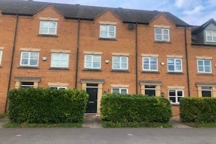 3 Bedroom Town House To Rent In Telford Close, Warrington WA4