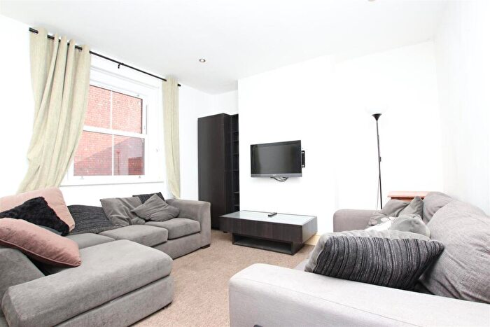 4 Bedroom Flat To Rent In Station Road, Ashley Down, Bristol, BS7