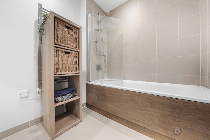 1 Bedroom Flat To Rent In Tinderbox, Octavius Street, Deptford, SE8