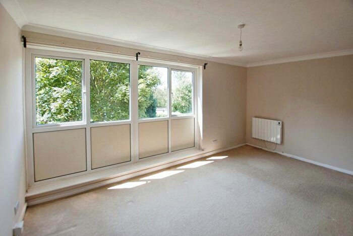 2 Bedroom Apartment To Rent In Lowick Court, South Gosforth, NE3