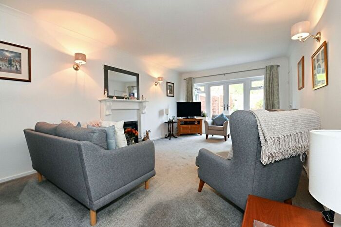 2 Bedroom Detached Bungalow For Sale In Hawthorne Drive, Worsley, M28