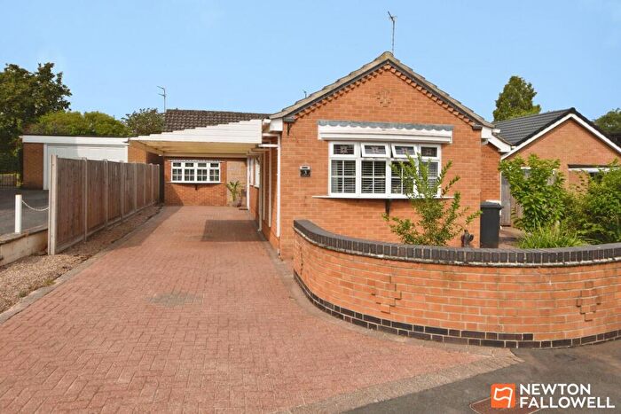4 Bedroom Detached Bungalow For Sale In Foxhills, Kegworth, DE74