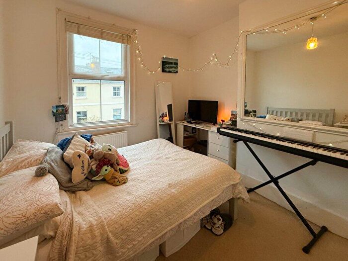 3 Bedroom End Of Terrace House For Sale In Moorend Crescent, Cheltenham, Gloucestershire, GL53