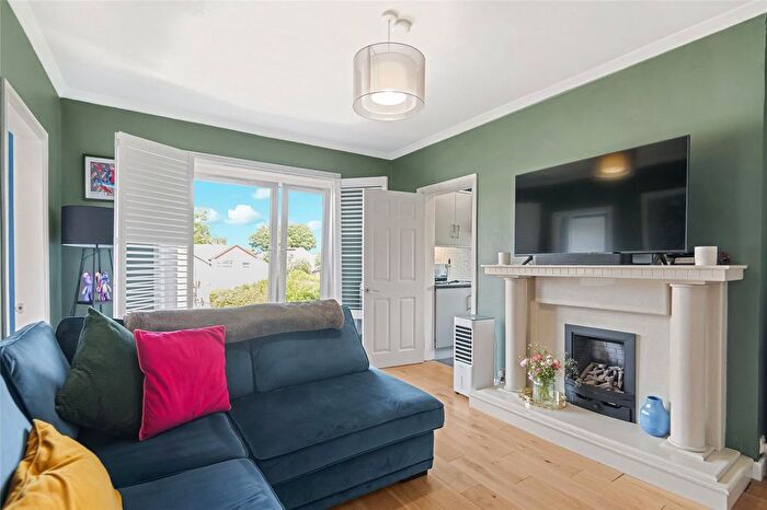 3 Bedroom Flat For Sale In Kingsbridge Drive, Glasgow, Lanarkshire, G73