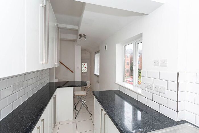 1 Bedroom Maisonette To Rent In Essex Road, Watford, WD17