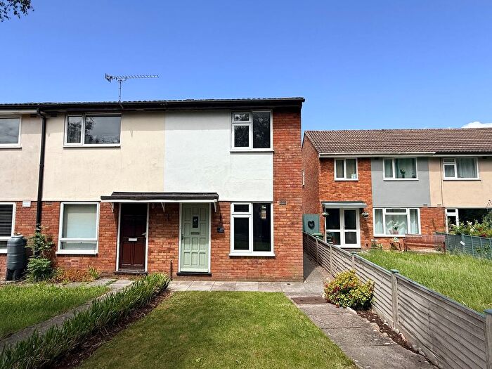 2 Bedroom End Terrace House To Rent In Queensway, Taunton, TA1