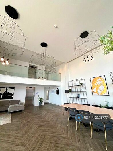 2 Bedroom Flat To Rent In Block C, Salford, M5