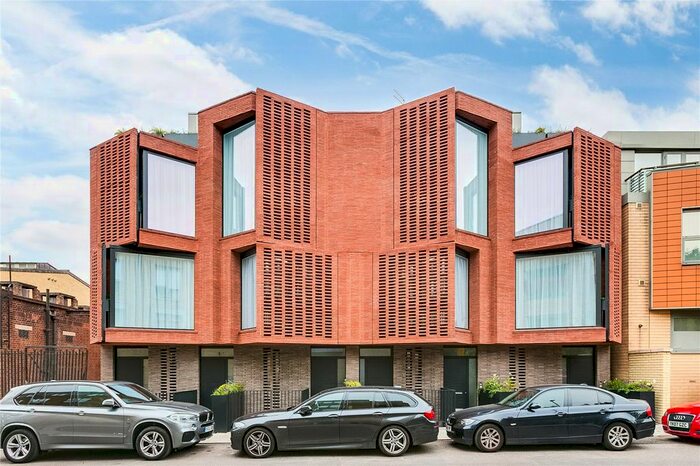 3 Bedroom Flat To Rent In Corsica Street, London, N5