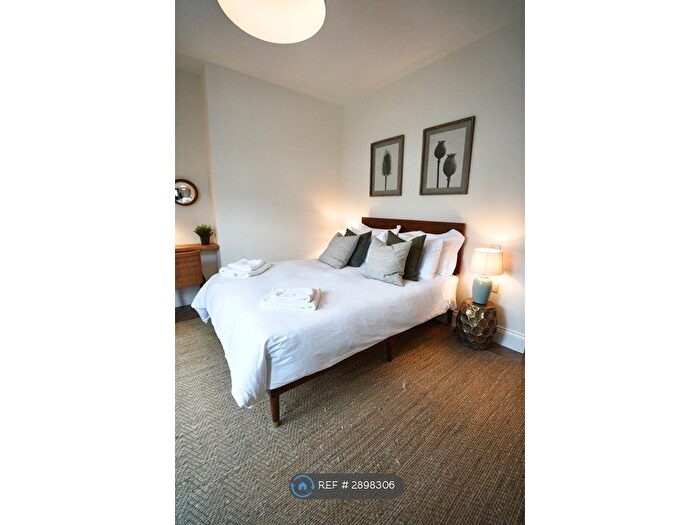 2 Bedroom Flat To Rent In Gainsborough Grove, Newcastle Upon Tyne, NE4
