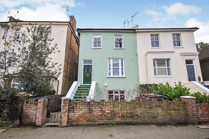 2 Bedroom Flat For Sale In Eastdown Park, London, SE13