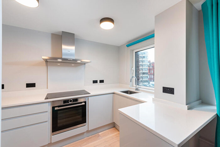 2 Bedroom Apartment To Rent In Eaton Manor, The Drive, East Sussex, BN3