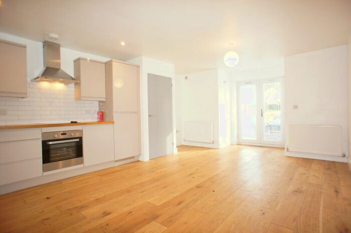 1 Bedroom Flat To Rent In Langton Court Road, St Annes, BS4