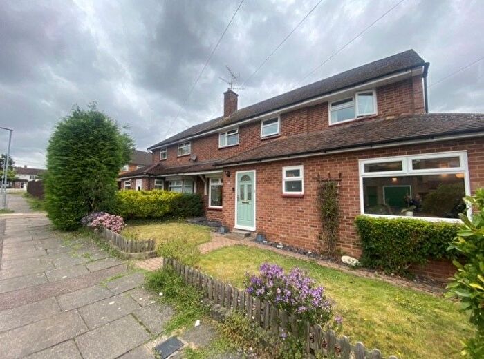 4 Bedroom Property To Rent In New Park Drive, Hemel Hempstead Industrial Estate, Hemel Hempstead, HP2