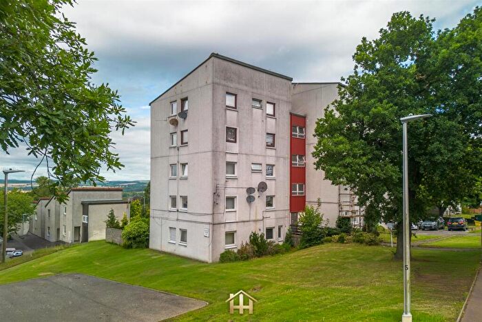 2 Bedroom Flat For Sale In Earn Crescent, Dundee, DD2