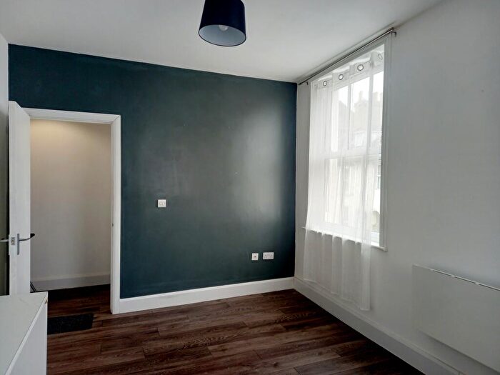 1 Bedroom Flat To Rent In Harvey Street, Folkestone, CT20