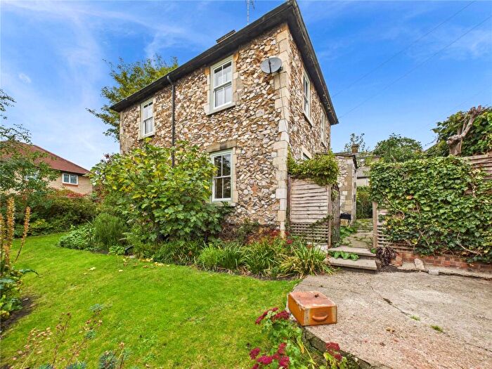 4 Bedroom Detached House To Rent In Priory Street, Colchester, Essex, CO1