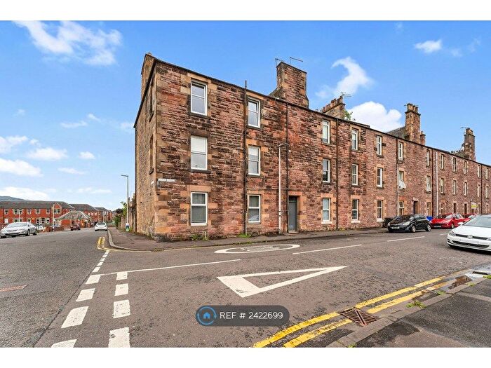 2 Bedroom Flat To Rent In James Street, Stirling, FK8