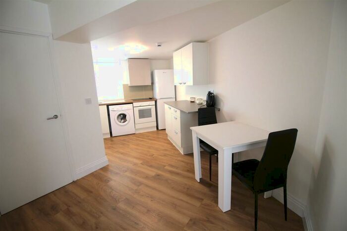 1 Bedroom Flat To Rent In Boycroft Avenue, London, NW9