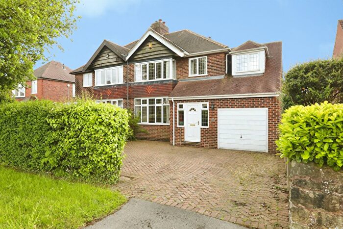 4 Bedroom Semi-detached House For Sale In Woodsetts Road, North Anston, Sheffield, S25
