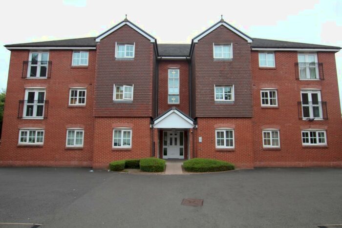 2 Bedroom Flat To Rent In Hendeley Court, Burton-On-Trent, DE14