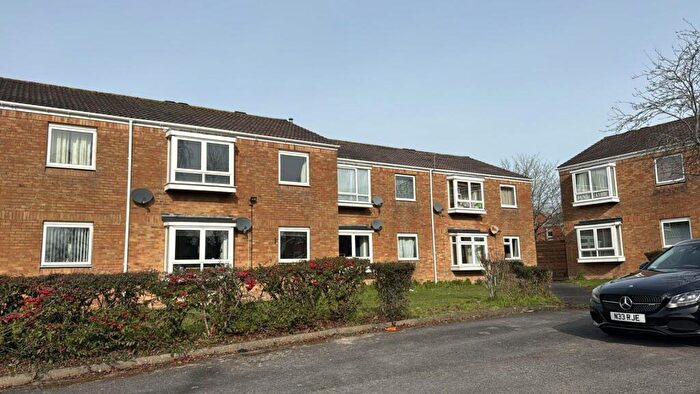 1 Bedroom Flat To Rent In Yeatminster Road, Canford Heath, Poole, BH17