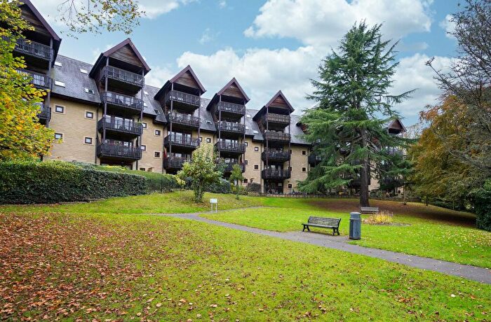 2 Bedroom Apartment For Sale In Knowle Lane, Weetwood Gardens, S11
