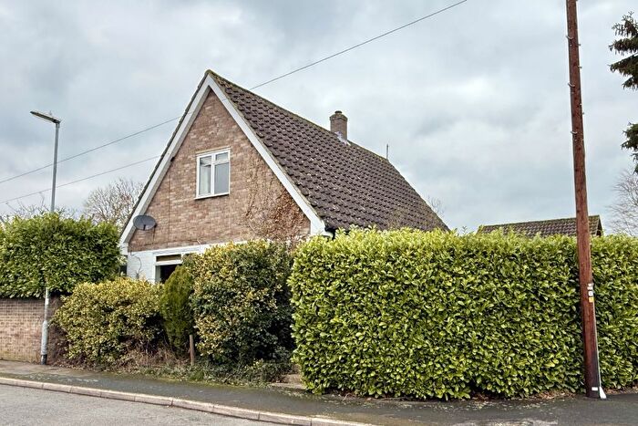 3 Bedroom Detached House For Sale In Poplar Close, Great Gransden, SG19