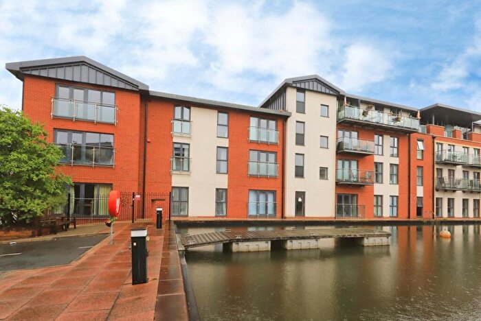 2 Bedroom Flat For Sale In Larch Way, Stourport-on-Severn, Worcestershire, DY13