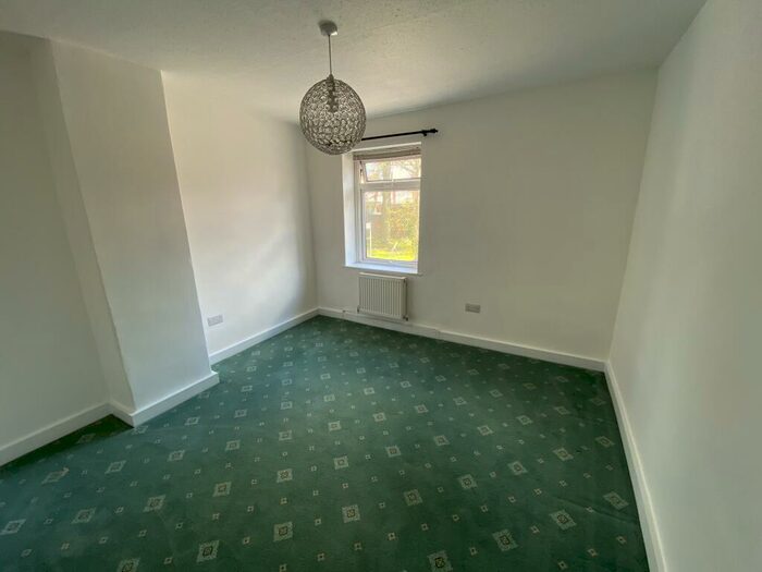 1 Bedroom Terraced House To Rent In Heath Road, LU7