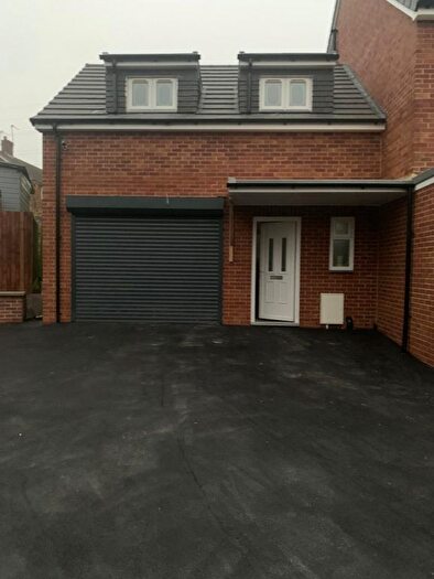 1 Bedroom Terraced House To Rent In Heronville Drive, West Bromwich, B70