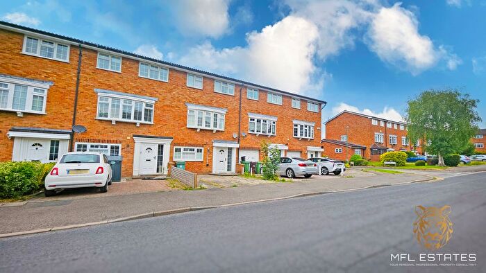 4 Bedroom Town House To Rent In Grange Road, Sutton, SM2
