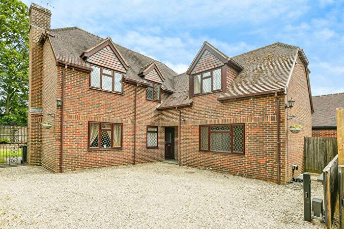 5 Bedroom Detached House For Sale In High Street, Netheravon, Salisbury, SP4